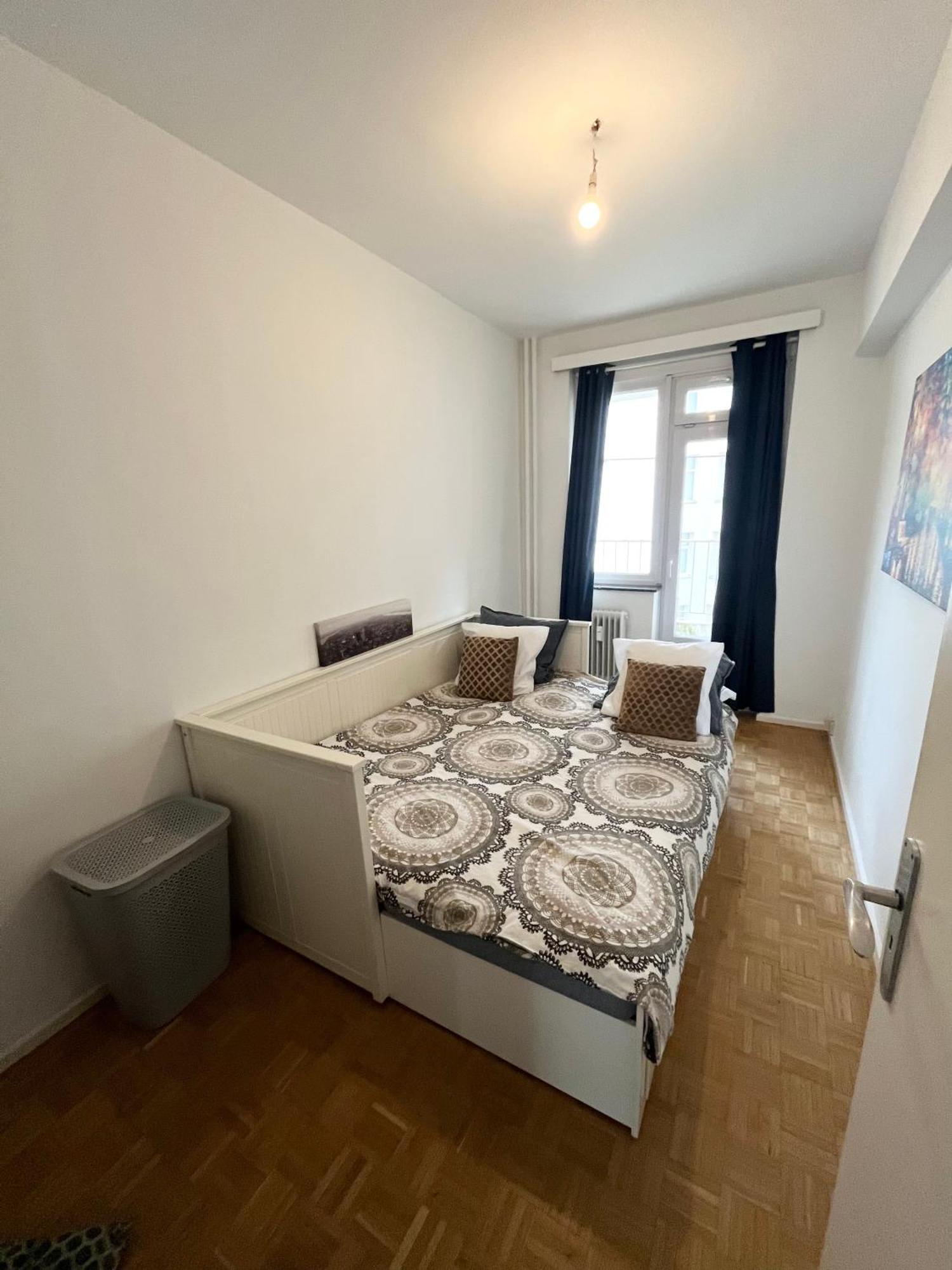 Cosy Two Bedroom Apartment In Brusel Exteriér fotografie